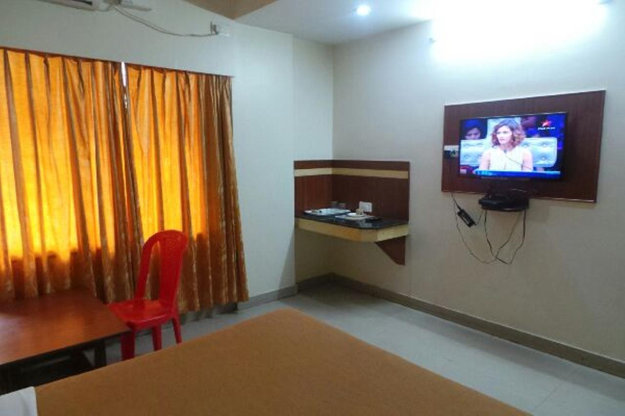 Mlc Gateway Deluxe Inn บังกาลอร์ ภายนอก รูปภาพ