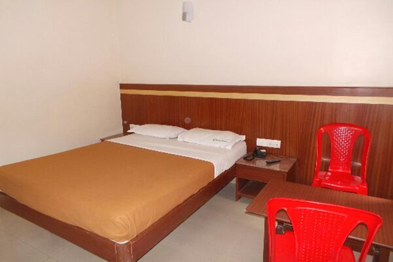 Mlc Gateway Deluxe Inn บังกาลอร์ ภายนอก รูปภาพ