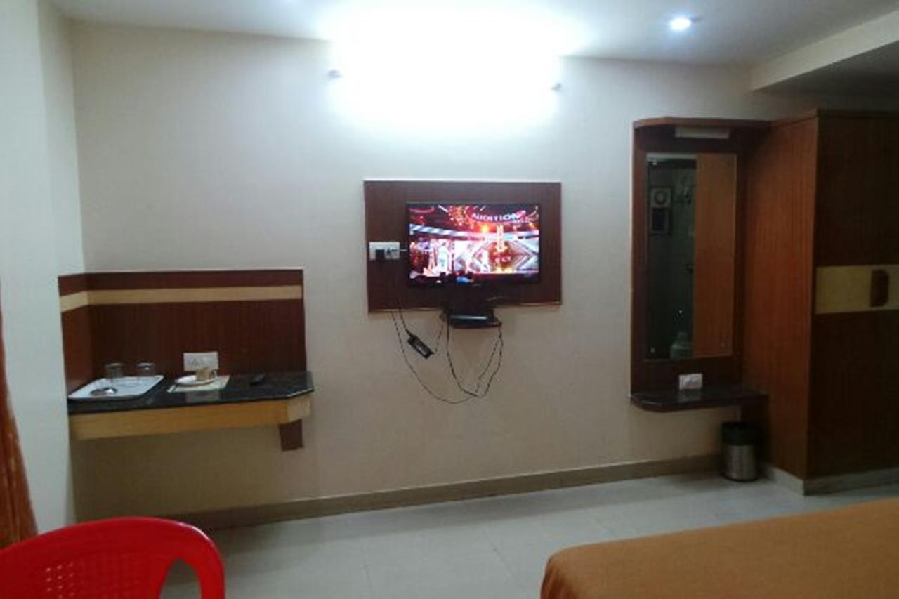 Mlc Gateway Deluxe Inn บังกาลอร์ ภายนอก รูปภาพ