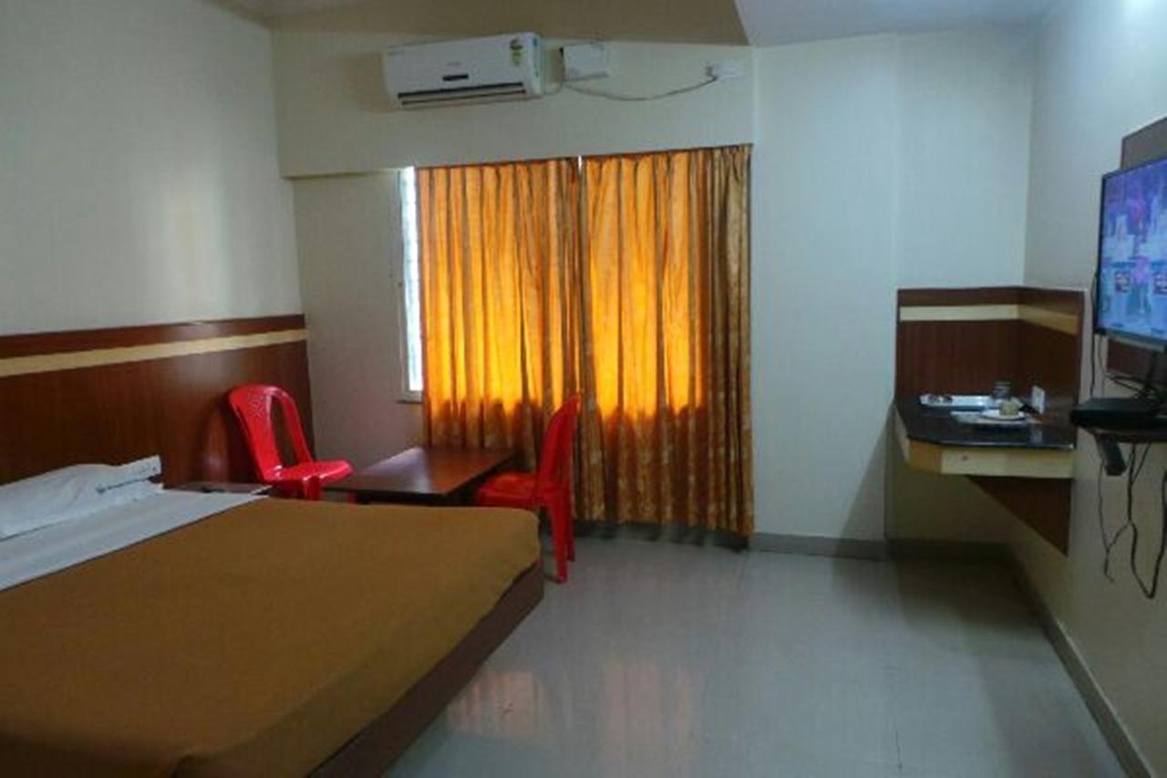 Mlc Gateway Deluxe Inn บังกาลอร์ ภายนอก รูปภาพ