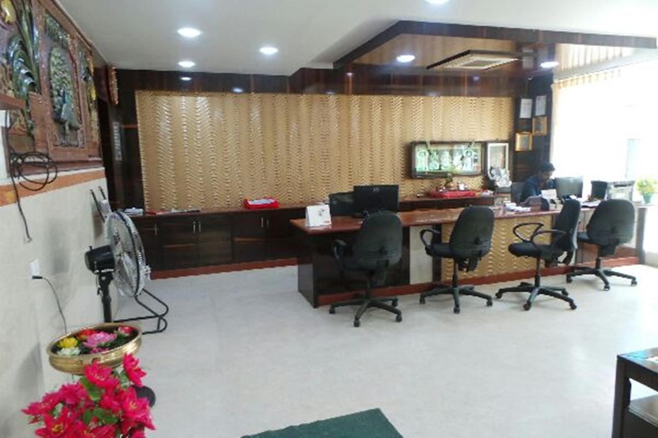 Mlc Gateway Deluxe Inn บังกาลอร์ ภายนอก รูปภาพ